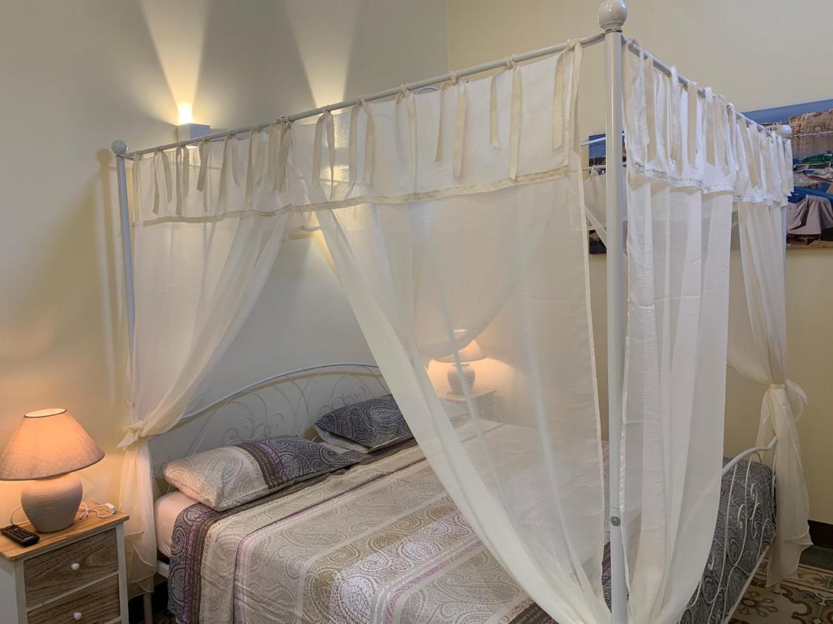 Piazza Fontana Luxury Bed & Breakfast Galatina Bagian luar foto