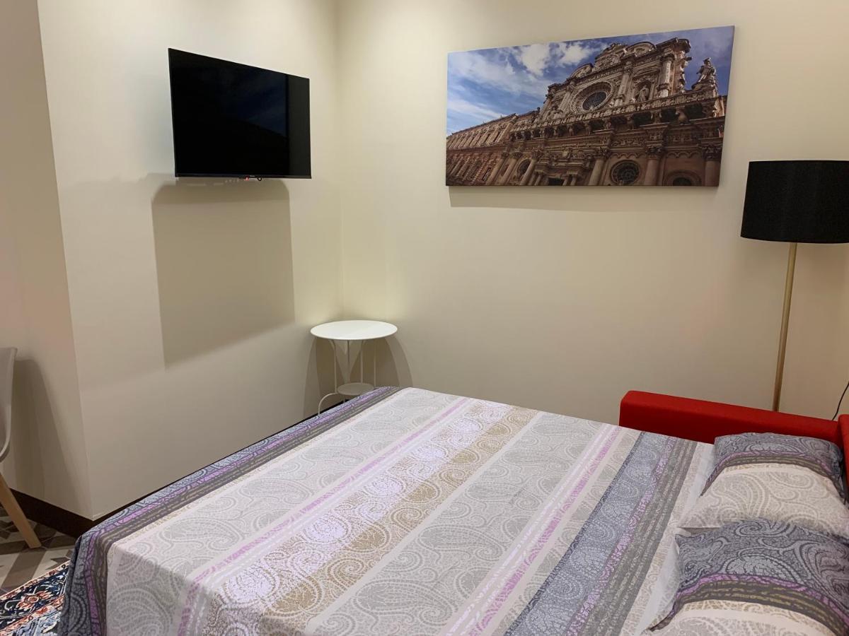 Piazza Fontana Luxury Bed & Breakfast Galatina Bagian luar foto