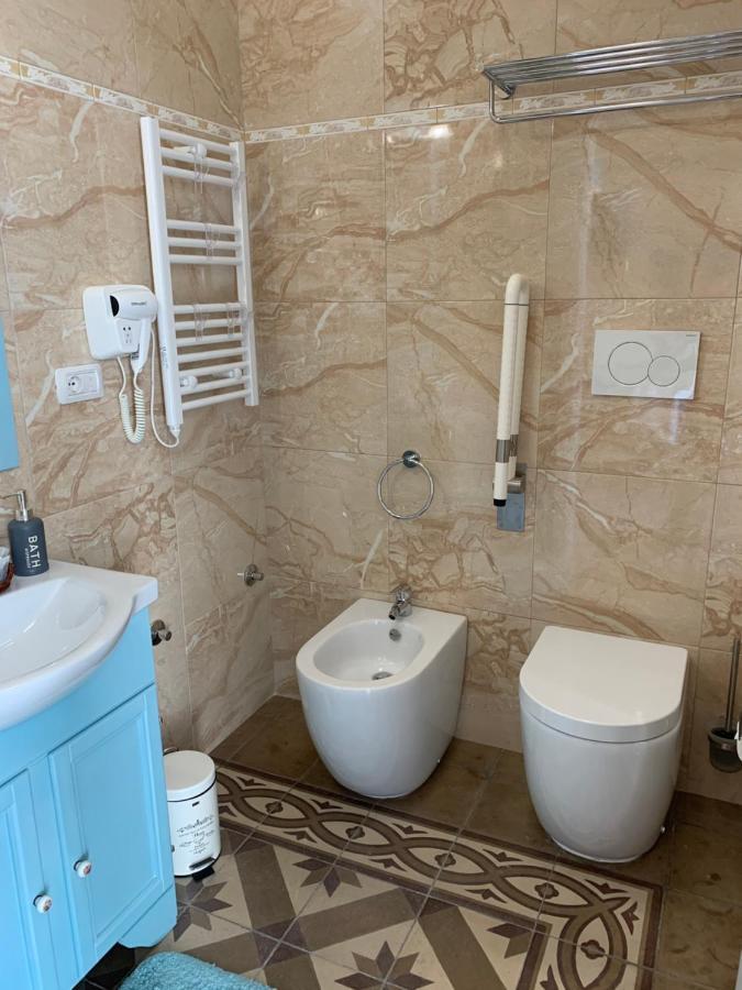 Piazza Fontana Luxury Bed & Breakfast Galatina Bagian luar foto