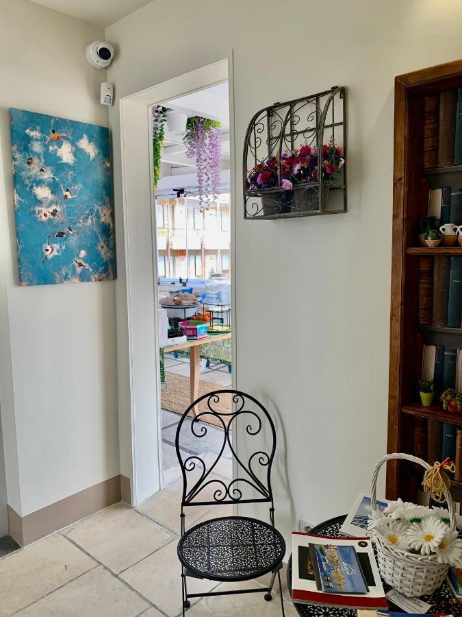 Piazza Fontana Luxury Bed & Breakfast Galatina Bagian luar foto